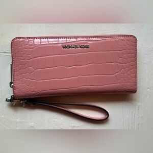 Michael Kors Jet Set Travel Large Wallet Wristlet